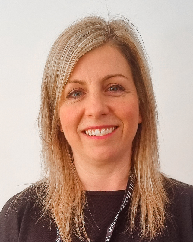 Picture of Mrs Carr, 5DC